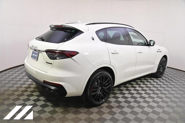 Photo of 2024 Bianco Maserati Levante