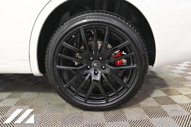 Photo of 2024 Bianco Maserati Levante
