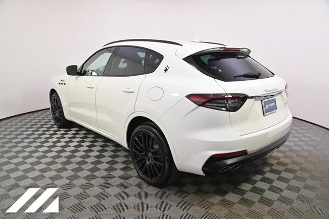 Photo of 2024 Bianco Maserati Levante