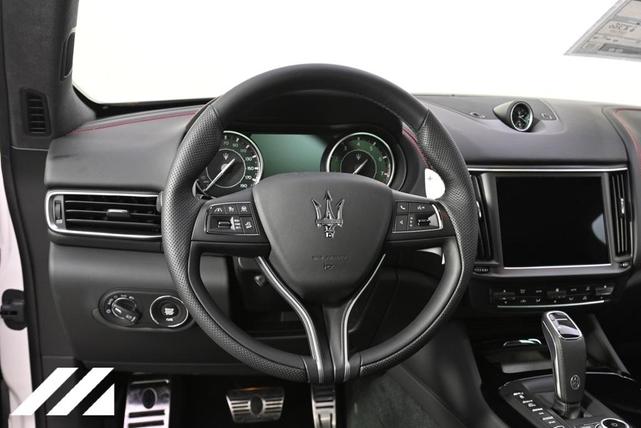 Photo of 2024 Bianco Maserati Levante