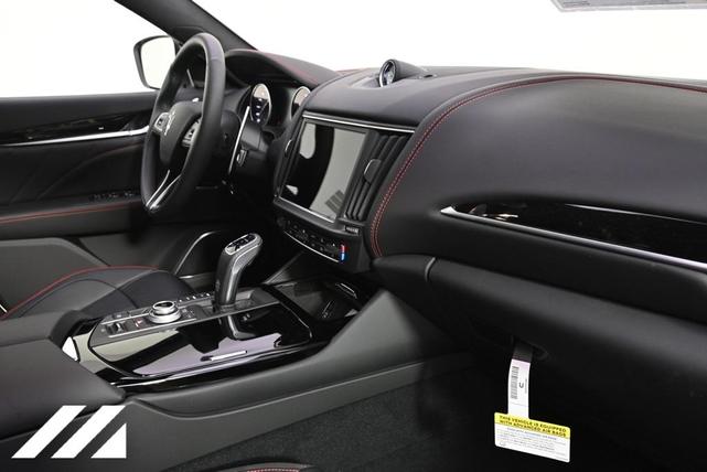 Photo of 2024 Bianco Maserati Levante
