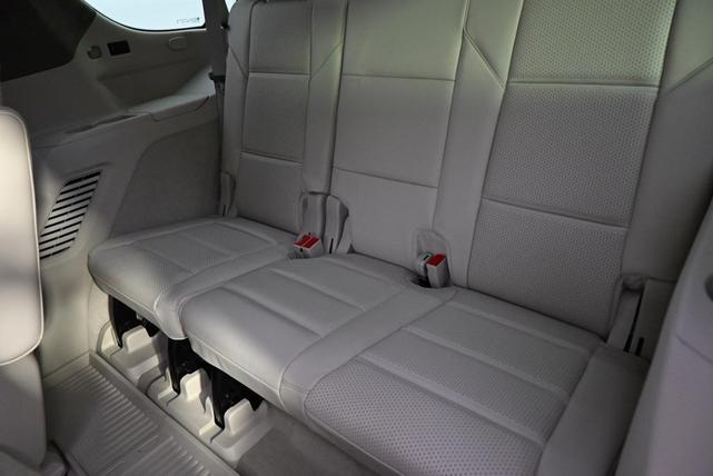 Photo of 2024 Crystal White Tri-Coat Cadillac Escalade