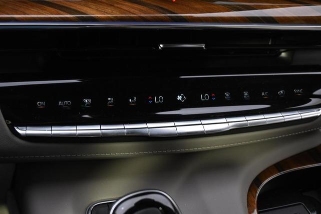Photo of 2024 Crystal White Tri-Coat Cadillac Escalade