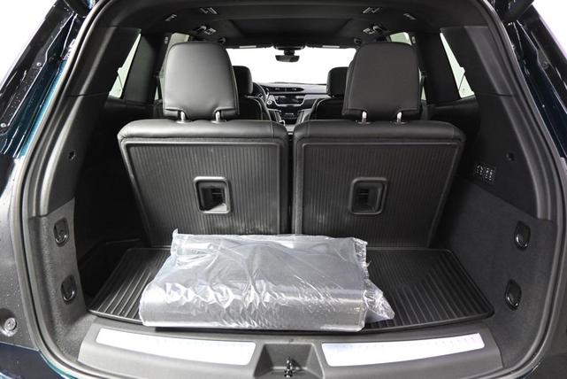 Photo of 2025 Emerald Cadillac XT6