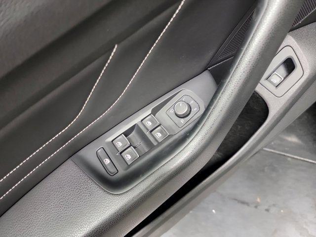 Photo of 2021 Deep Black Pearl Volkswagen Arteon