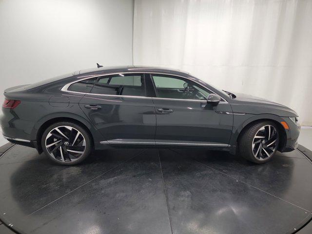 Photo of 2021 Deep Black Pearl Volkswagen Arteon