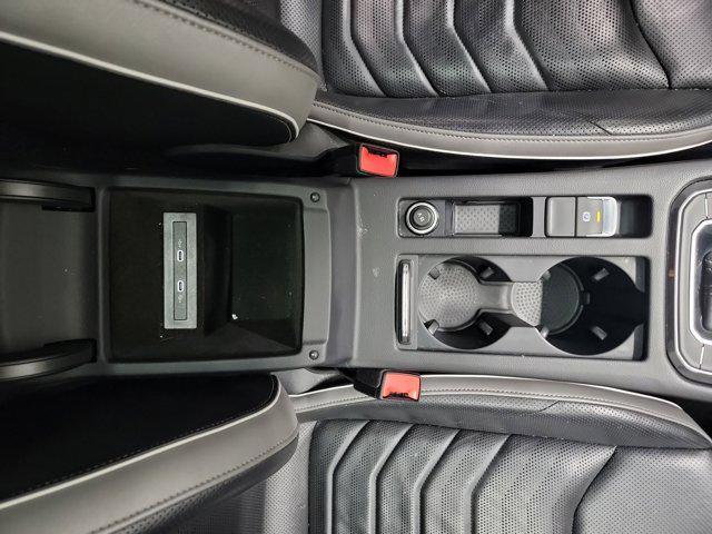 Photo of 2021 Deep Black Pearl Volkswagen Arteon