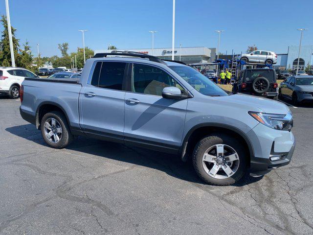 Photo of 2025 Gray Honda Ridgeline