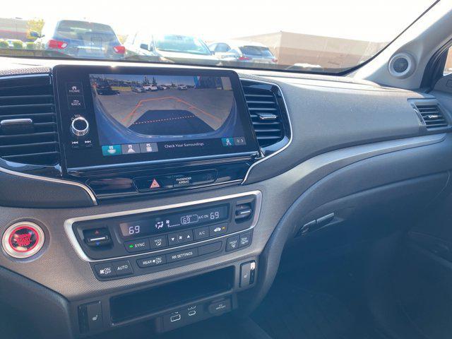 Photo of 2025 Gray Honda Ridgeline