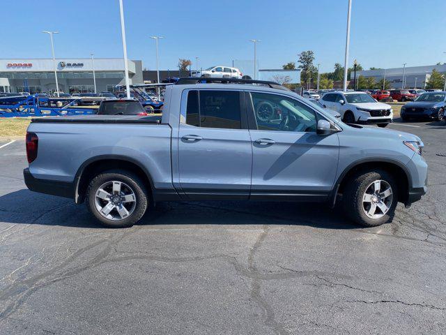 Photo of 2025 Gray Honda Ridgeline