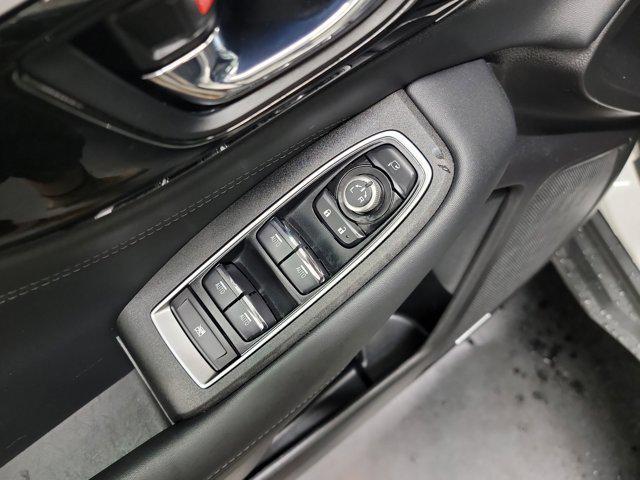 Photo of 2023 Crystal White Pearl Subaru Outback