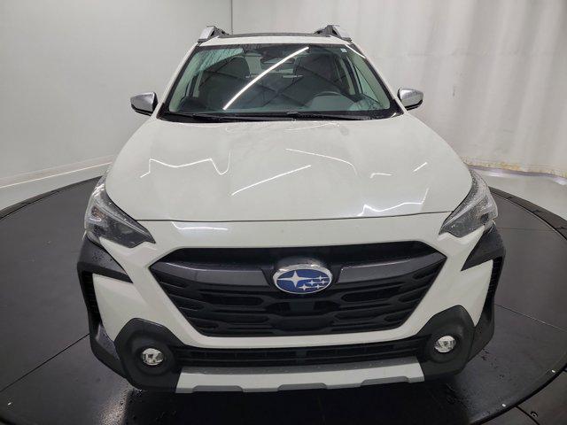 Photo of 2023 Crystal White Pearl Subaru Outback