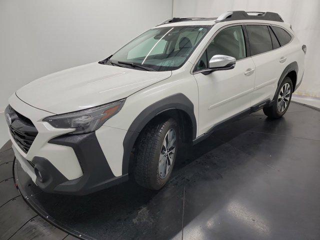 Photo of 2023 Crystal White Pearl Subaru Outback