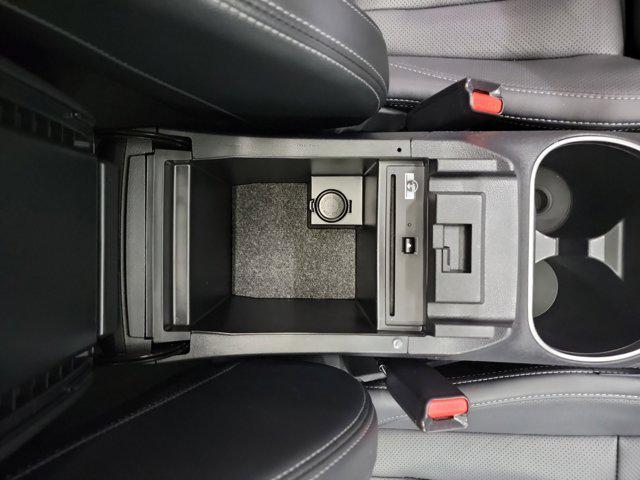 Photo of 2023 Crystal White Pearl Subaru Outback