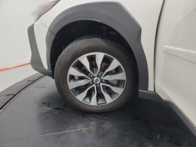 Photo of 2023 Crystal White Pearl Subaru Outback