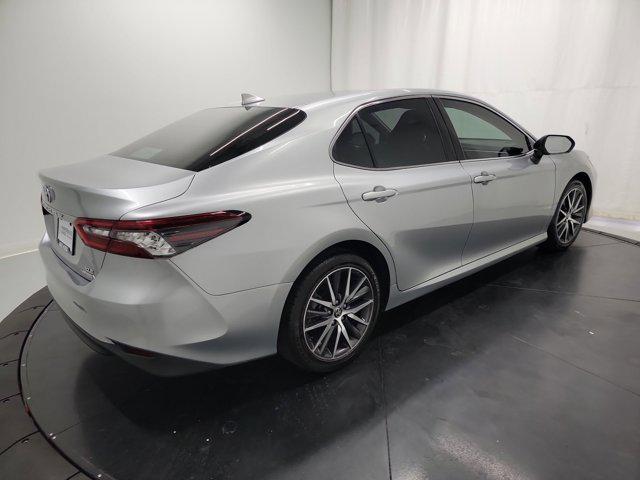 Photo of 2022 Predawn Gray Mica Toyota Camry Hybrid