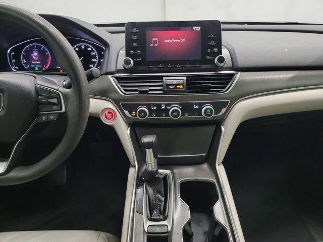 Photo of 2019 Platinum White Pearl Honda Accord