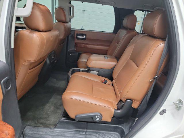 Photo of 2018 Blizzard Pearl Toyota Sequoia