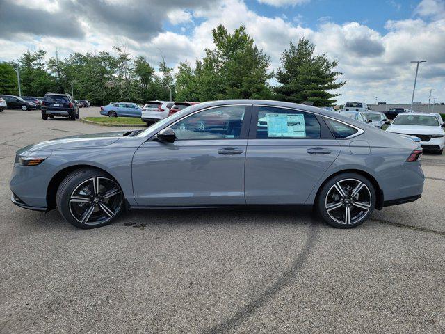 Photo of 2025 Urban Gray Pearl Honda Accord Hybrid