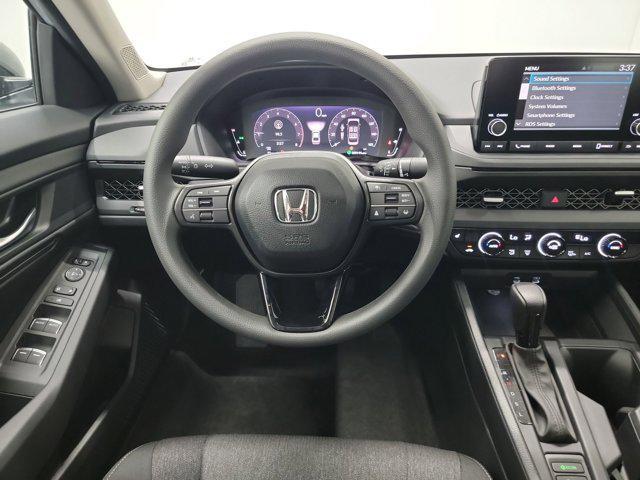 Photo of 2025 Solar Silver Metallic Honda Accord