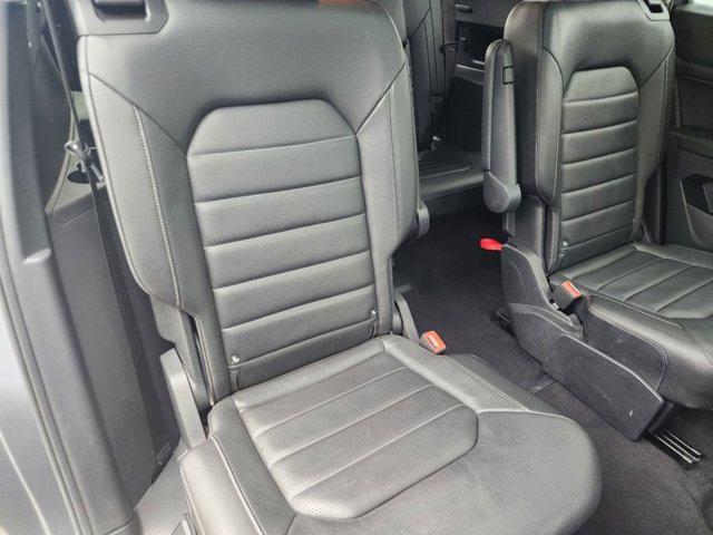 Photo of 2019 Platinum Gray Metallic Volkswagen Atlas