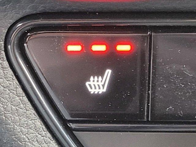 Photo of 2025 Milano Red Honda HR-V