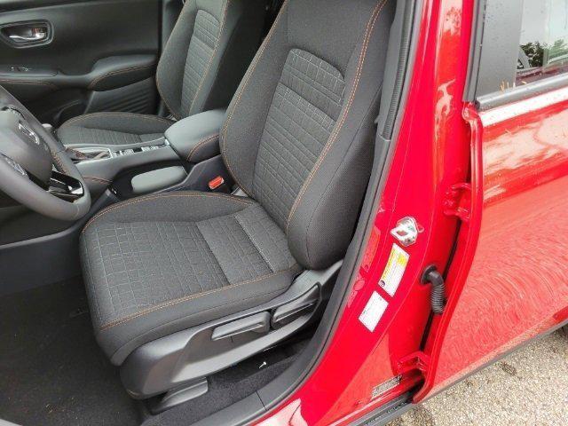 Photo of 2025 Milano Red Honda HR-V