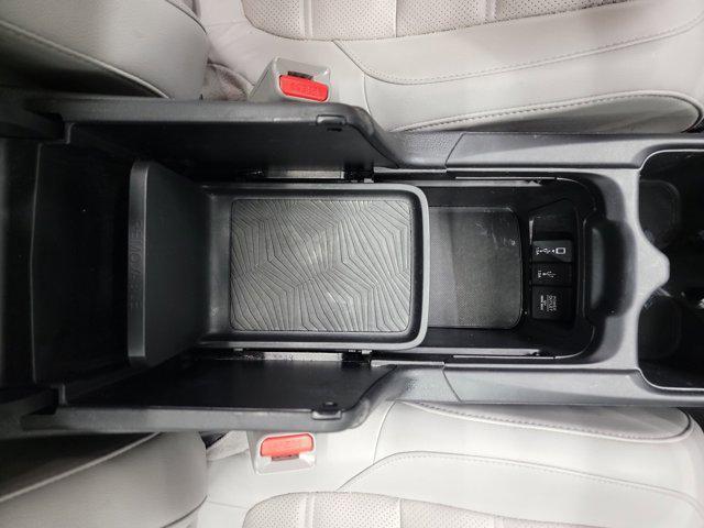 Photo of 2017 Obsidian Blue Pearl Honda CR-V