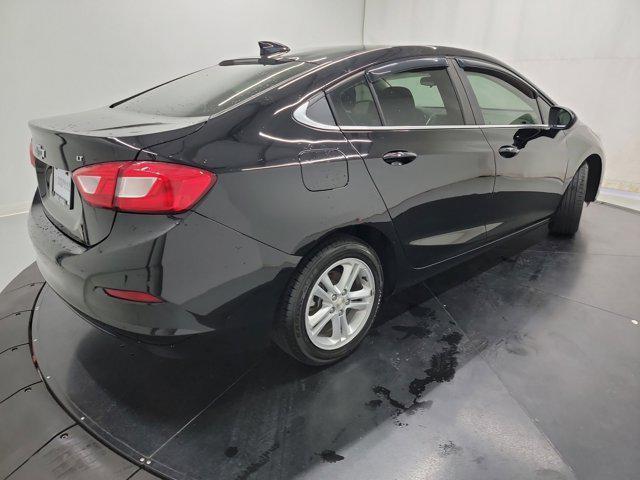 Photo of 2018 Mosaic Black Metallic Chevrolet Cruze