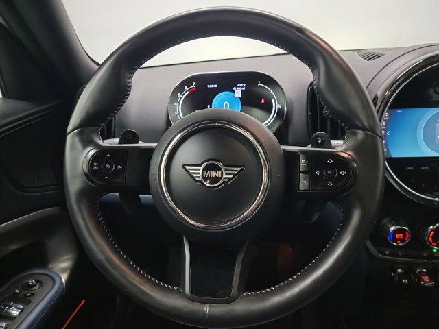 Photo of 2022 White Silver MINI Countryman