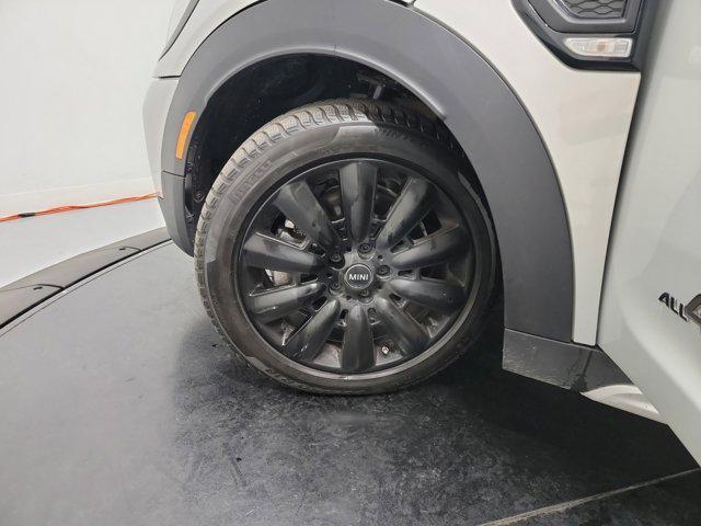 Photo of 2022 White Silver MINI Countryman
