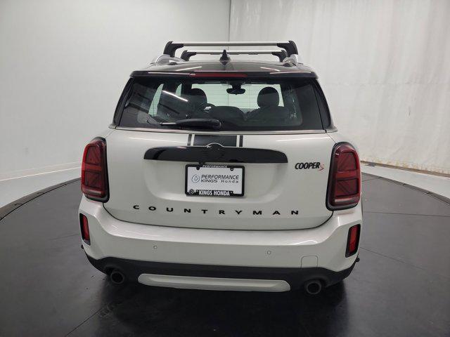 Photo of 2022 White Silver MINI Countryman