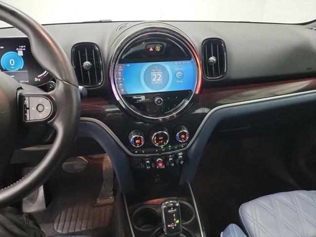 Photo of 2022 White Silver MINI Countryman