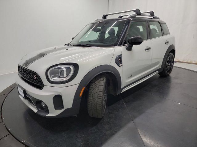 Photo of 2022 White Silver MINI Countryman