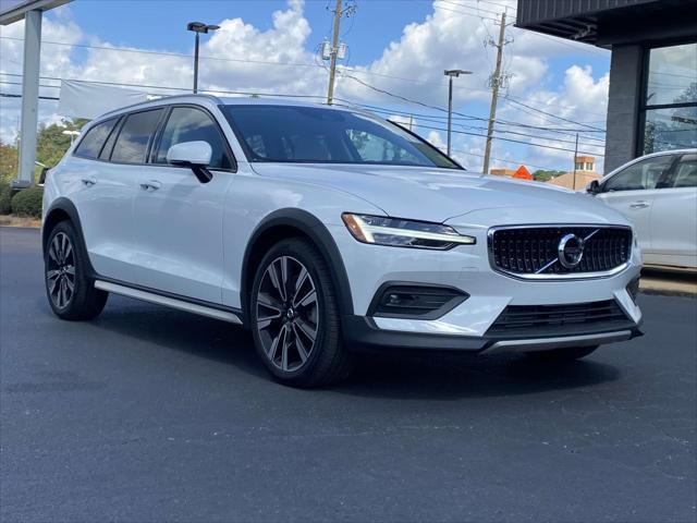 2021 Volvo V60 Cross Country