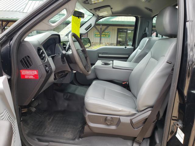Photo of 2014 Tuxedo Black Metallic Ford F-250