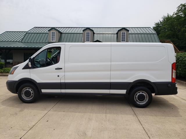 Photo of 2015 Oxford White Ford Transit-350