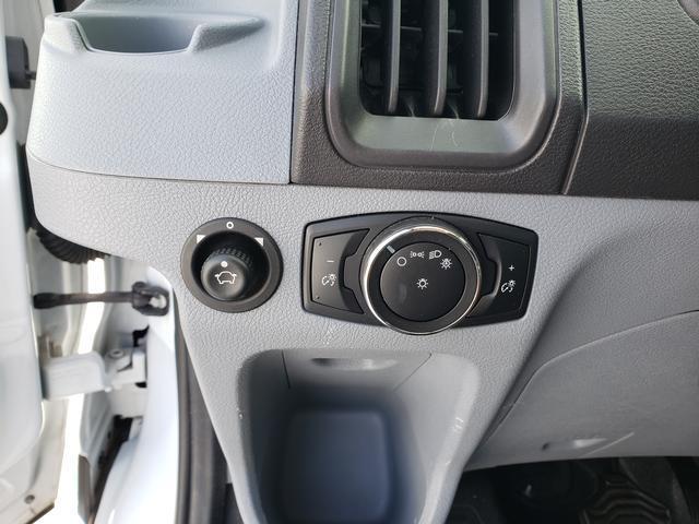 Photo of 2015 Oxford White Ford Transit-350