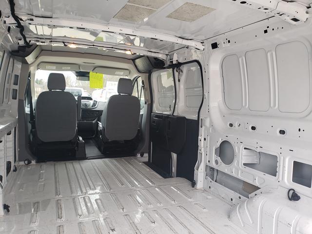 Photo of 2016 Oxford White Ford Transit-350