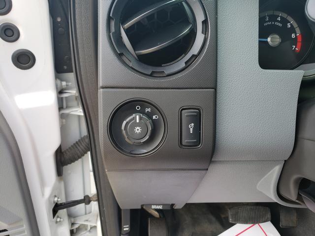Photo of 2015 Oxford White Ford F-250