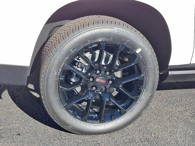 Photo of 2026 White GMC Yukon XL