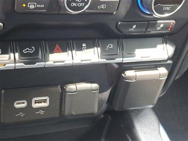 Photo of 2021 Black Chevrolet Silverado 1500