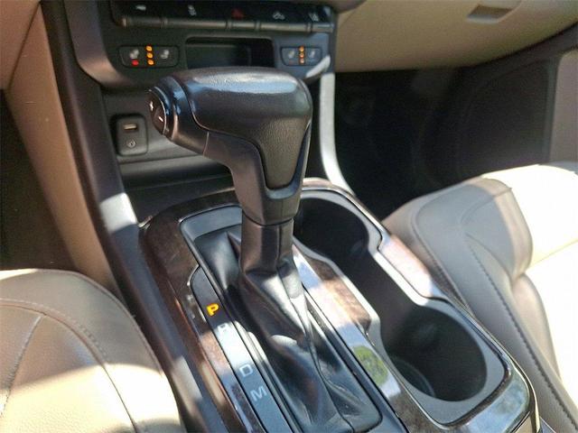 Photo of 2016 Bronze Alloy Metallic GMC Canyon