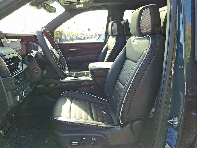 Photo of 2025 Gray GMC Yukon
