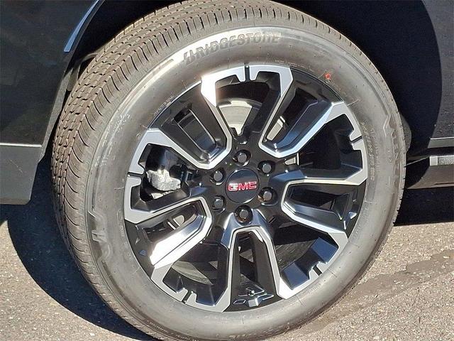 Photo of 2025 Black GMC Yukon XL