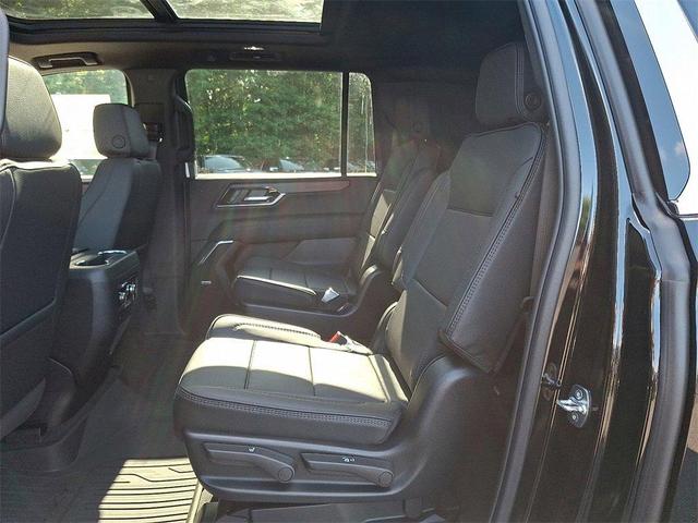 Photo of 2025 Black GMC Yukon XL