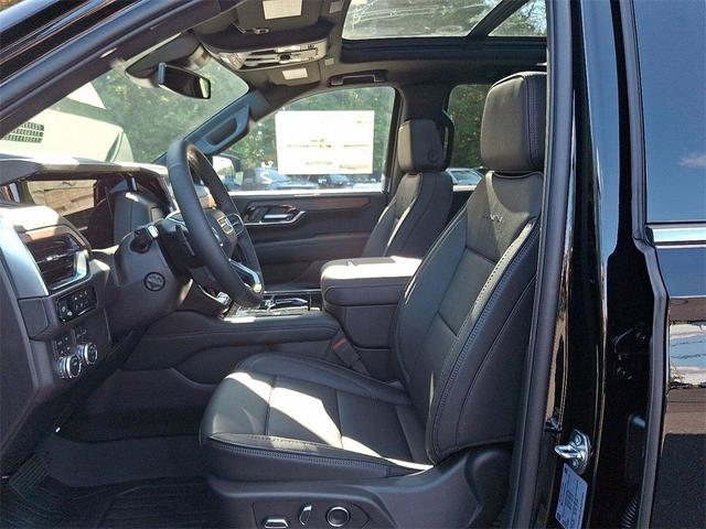 Photo of 2025 Black GMC Yukon XL