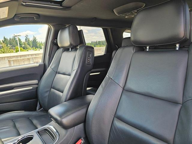 Photo of 2016 Bright White Clearcoat Dodge Durango