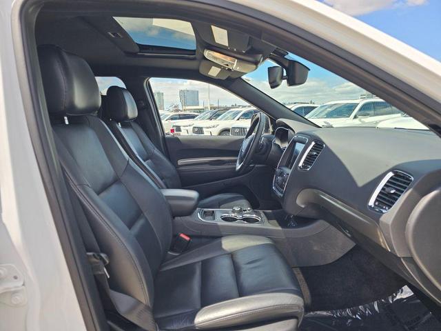 Photo of 2016 Bright White Clearcoat Dodge Durango