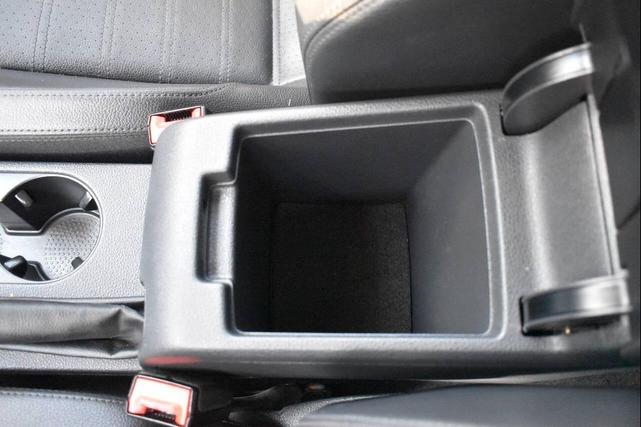 Photo of 2013 White Volkswagen Jetta
